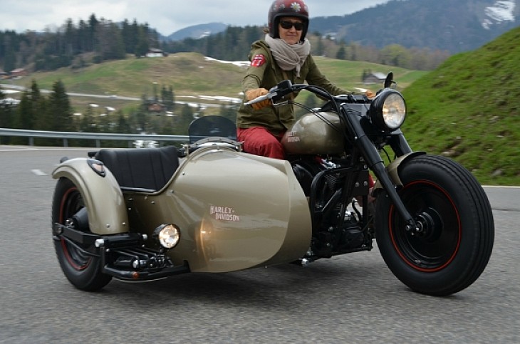 Harley Davidson Fat Boy Side Car Info Die Details zum Bike von Kraftstoff Suisse